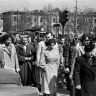 1955-57. Varsovie. Centre très animé de de la capitale (rond point De Gaulle)